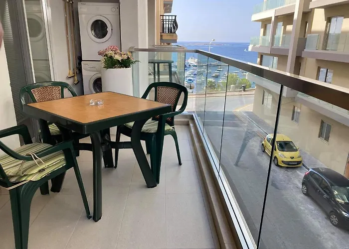 Side Seaview St Pauls Bay Apartament