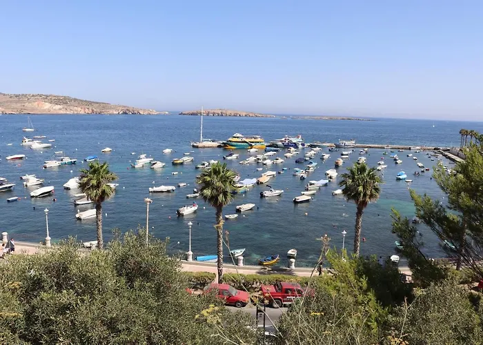 Side Seaview St Pauls Bay Apartament *