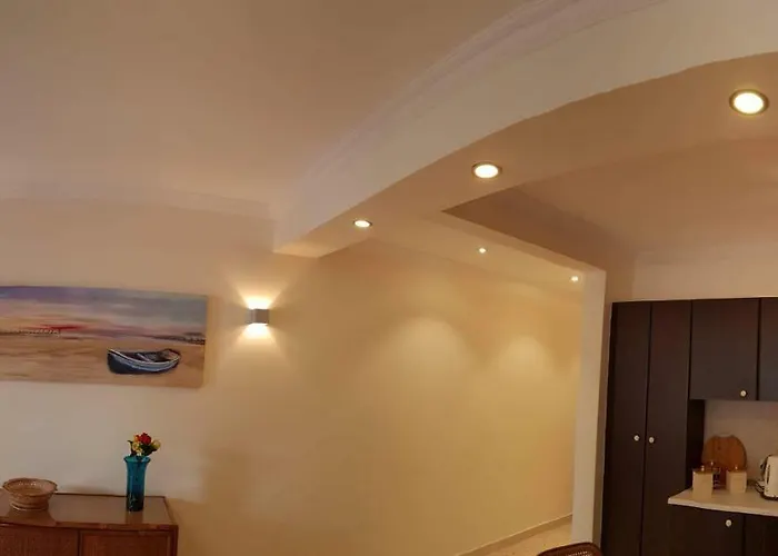 Side Seaview St Pauls Bay Apartment